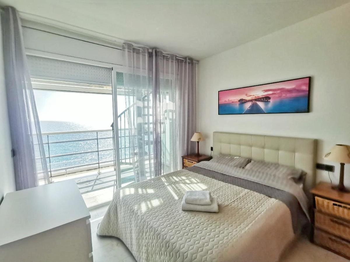 Seafront Apartment In Blanes Luaran gambar