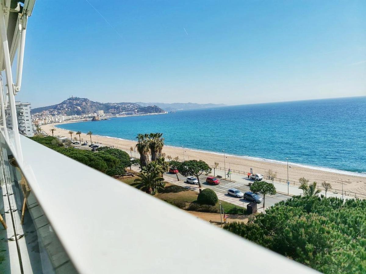Seafront Apartment In Blanes Luaran gambar
