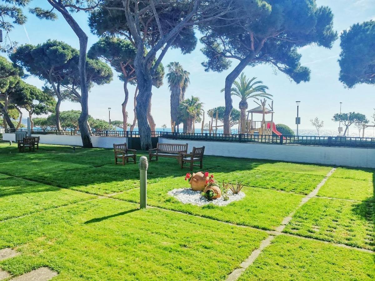 Seafront Apartment In Blanes Luaran gambar