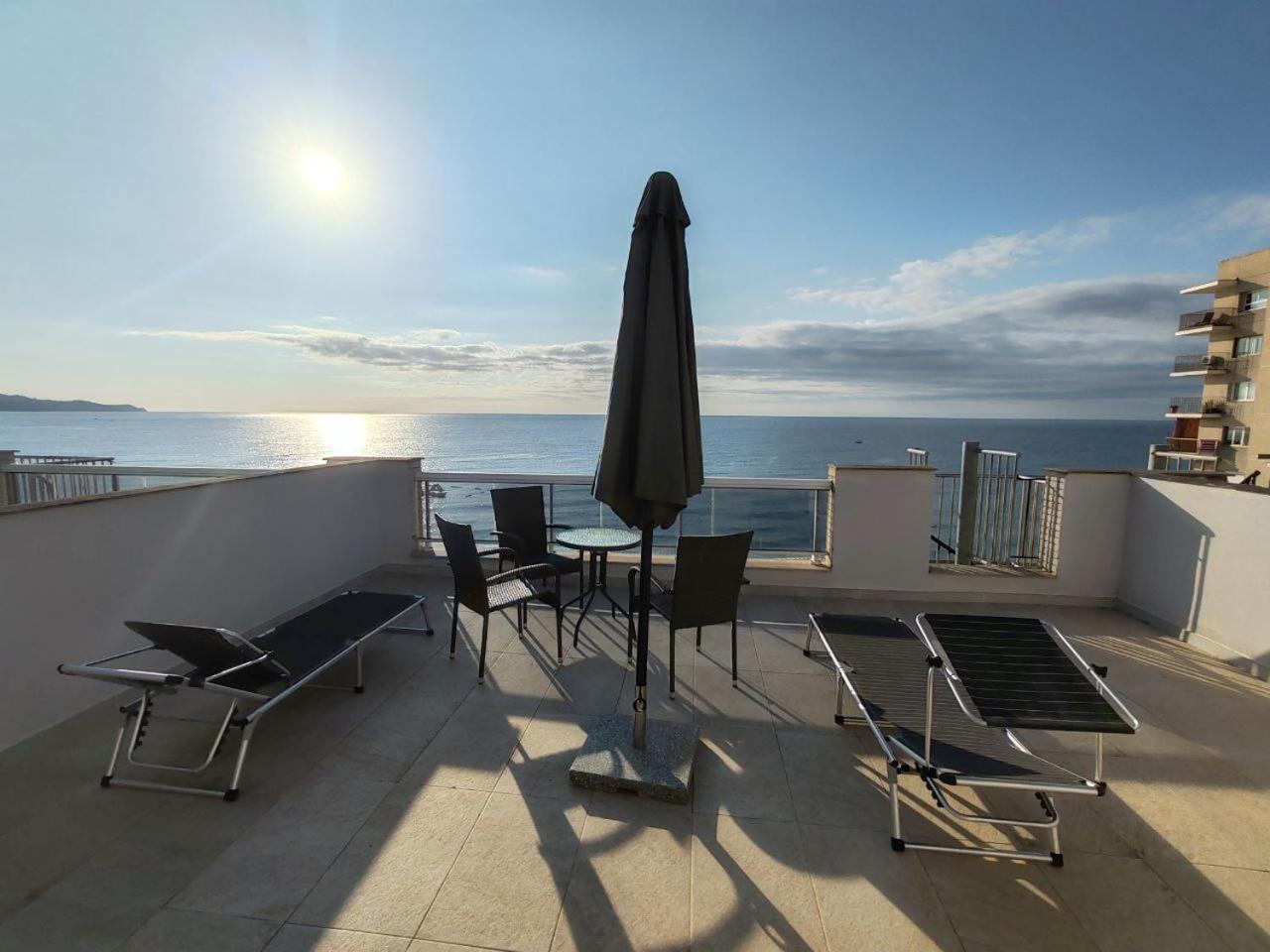 Seafront Apartment In Blanes Luaran gambar