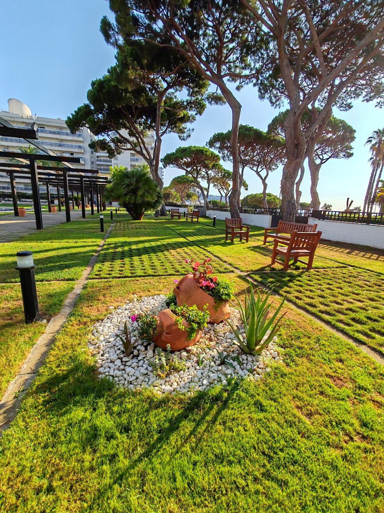 Seafront Apartment In Blanes Luaran gambar